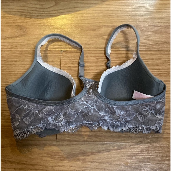 ❤️ Victoria’s Secret Lace Body By Victoria Racerback Demi Bra 34C - Picture 6 of 7